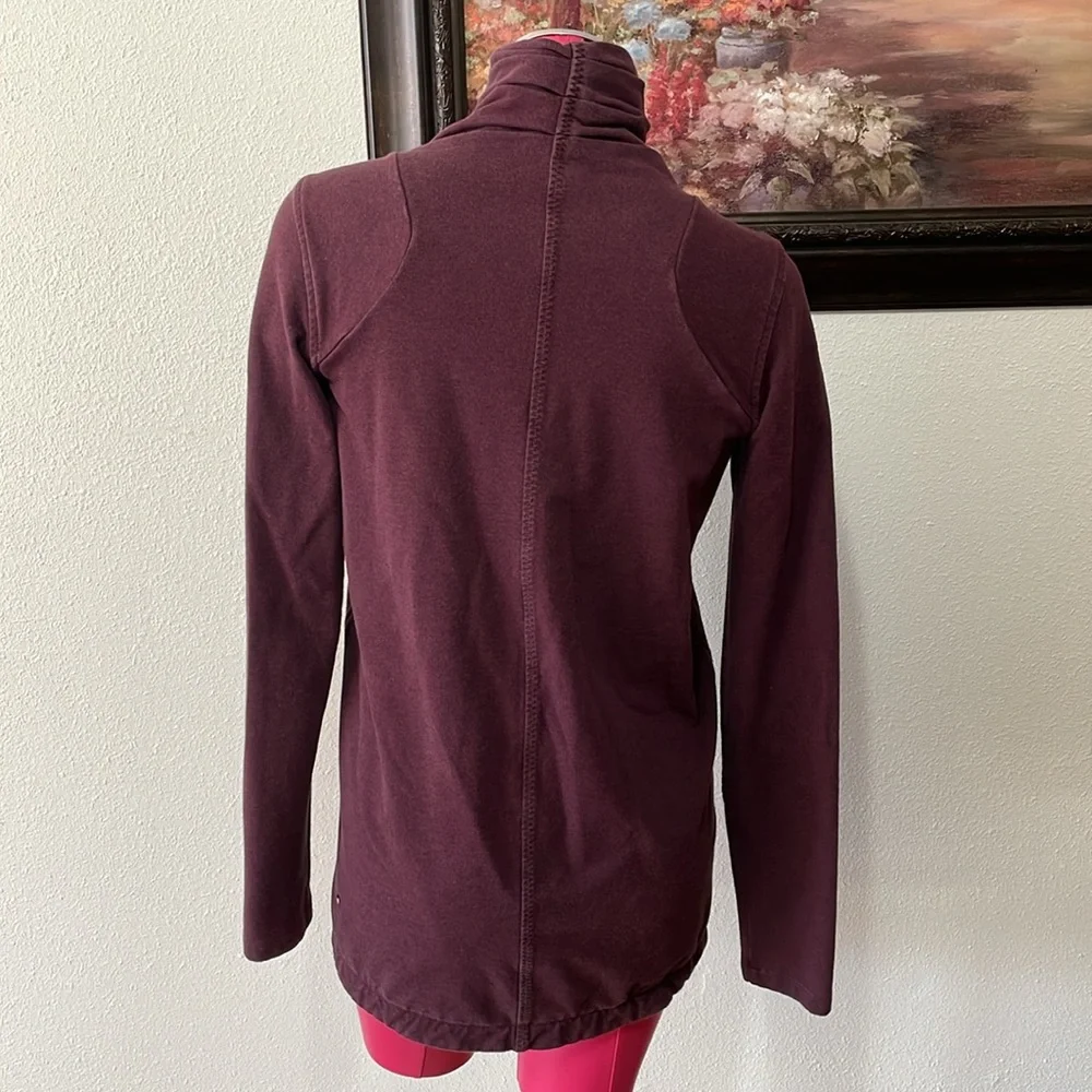 Lululemon That's A Wrap Heathered Bordeaux Drama Sweatshirt Jacket Snap Front 4